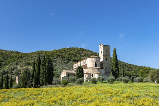 Abbazia di Sant Antimo, Monastery of Sant'Antimo, Province of Siena, Tuscany, Italy