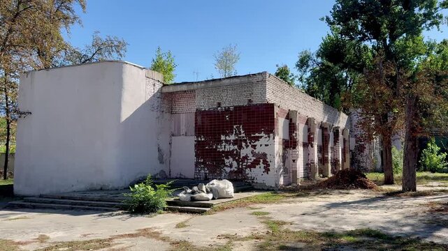 An old, abandoned building