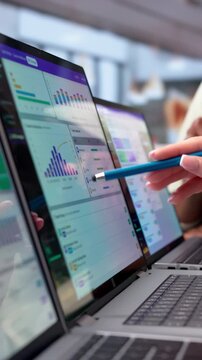 Customer Service Agent Monitors Real-time Dashboard