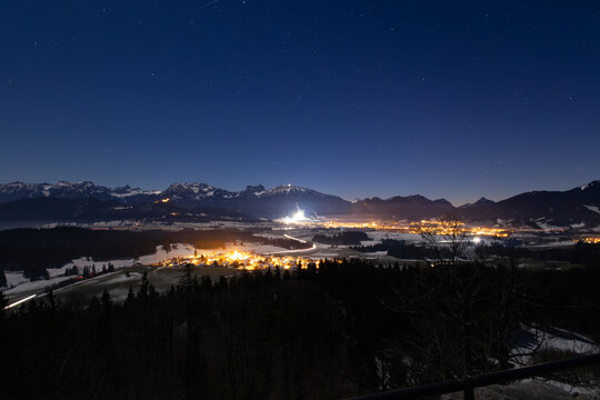 Sternenklare Nacht im winterlichen Allg&auml;u