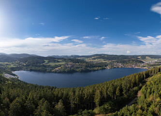 Obraz premium Breathtaking Landscape View of Titisee Lake in Summer