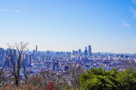 Cityscape of Seoul with 63 Building view