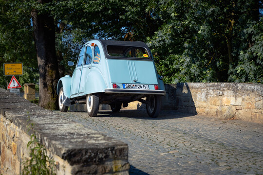 Citro&euml;n 2CV, genannt "Ente" aus 1969