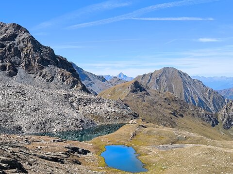 lakes Pinter, Aosta valley, hiking in Italy