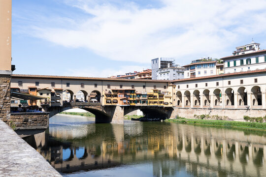 ponte vecchio florence italy