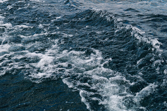 espuma de agua, espuma marina, espuma blanca, espuma de olas, olas, oleaje, mar, oc&eacute;ano, agua, agua salada, rompiente, ola rompiendo, movimiento del agua, agua en movimiento, textura de agua, superfic