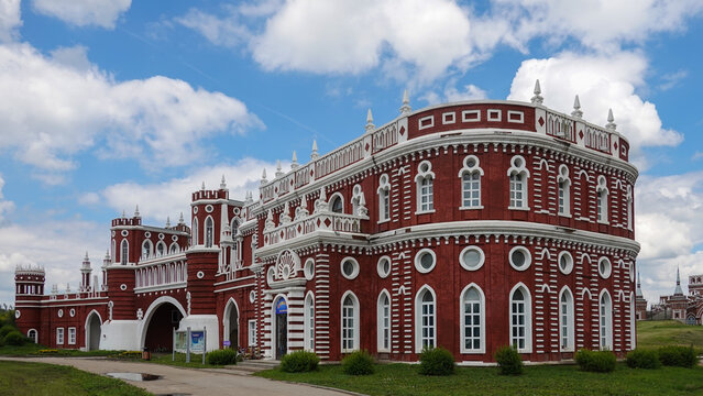 Harbin European Style Manor Palace - Red Brick Architecture