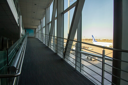 Airport Jetway Boarding Bridge Passenger Corridor