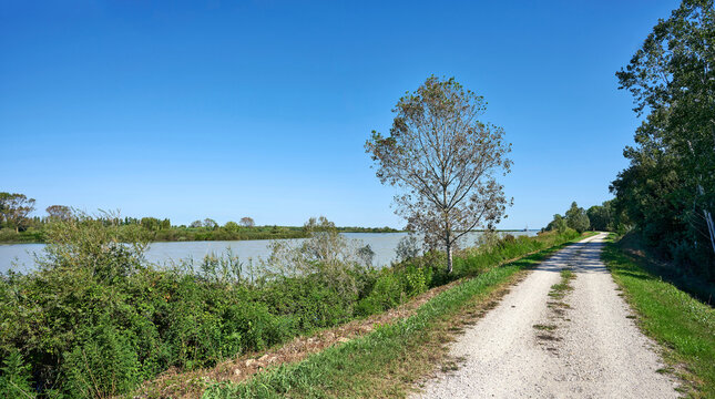 fiume adige