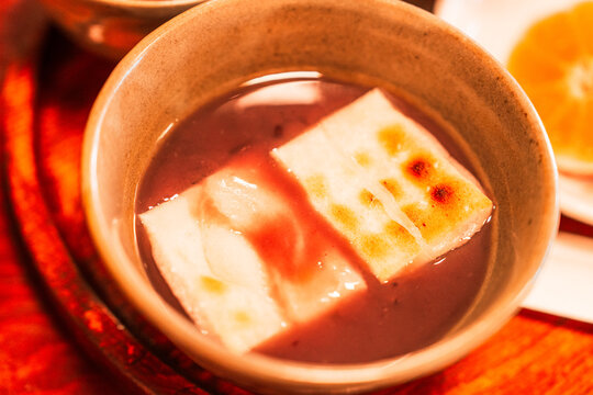 伊勢神宮の近くのカフェで食べた美味しいクリームソーダとケーキ