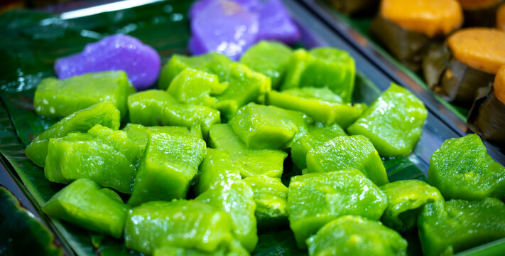Traditional Banh Da Lon, a colorful Southern Vietnamese steamed layered cake made with tapioca starch, pandan leaves, and mung bean.