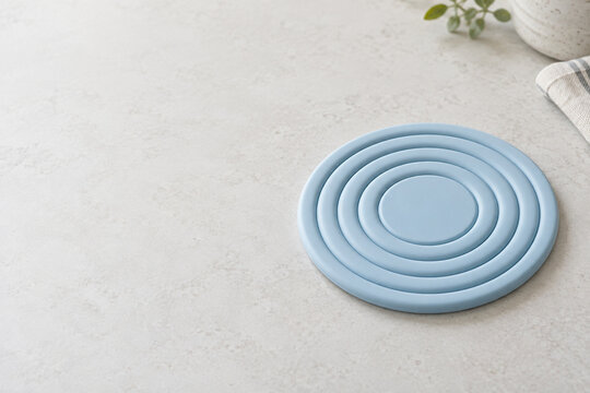 Plain Silicone Trivet With Continuous Concentric Rings