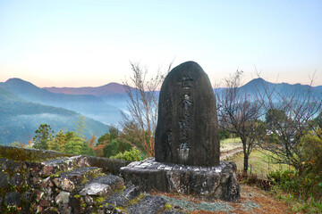 熊野古道・世界遺産石碑（奈良県・十津川村） © Takezo