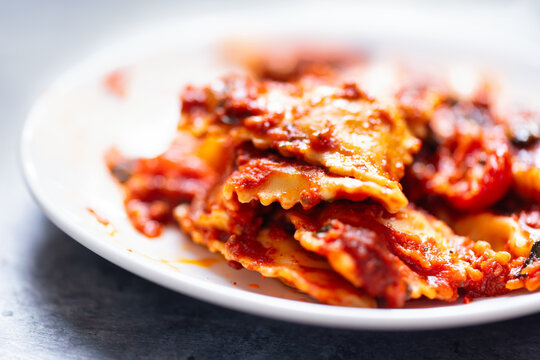 plate of italian ravioli pasta