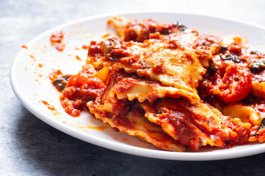 plate of italian ravioli pasta