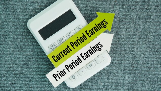 Calculator and arrows labeled "Current Period Earnings" and "Prior Period Earnings," showing the earnings growth rate calculated by comparing current earnings to prior earnings.