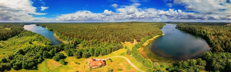 Widok z lotu ptaka na Kaszuby. © Janusz Lipiński