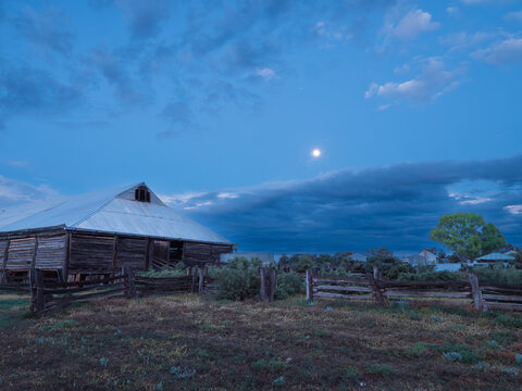 Early morning at Mungo Woolshed