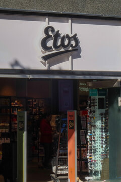 den haag, netherlands - march 18 2026: A store named Etos displays a variety of items including personal care products and accessories in an urban setting during the day.