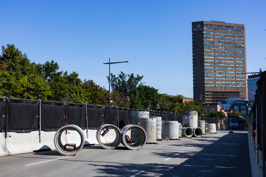 Quebec City, Quebec, Canada, September 12, 2026 - Huge fenced roadwork area on downtown Ren&eacute;-L&eacute;vesque Boulevard&nbsp;near the Delta Hotel to prepare for the upcoming tramway line operational in 2033