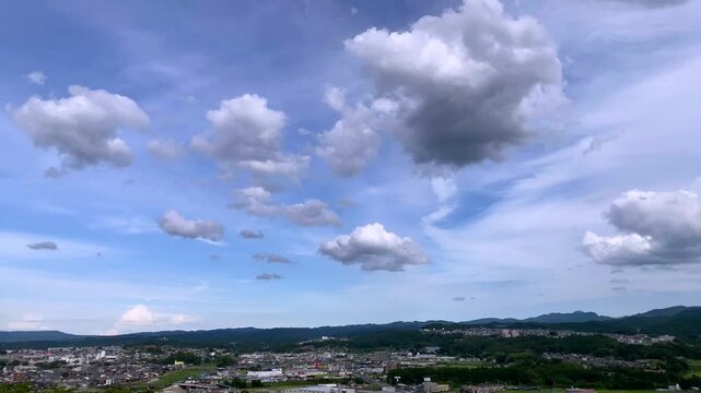 Reverse Cloud Flow Time‑Lapse Over Nabari City-seen2