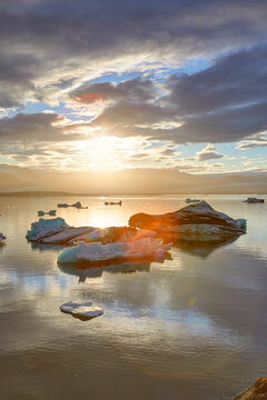 Sunset at Jokulsarlon Glacier Lagoon at the foot of Vatnaj&ouml;kull Glacier, Iceland