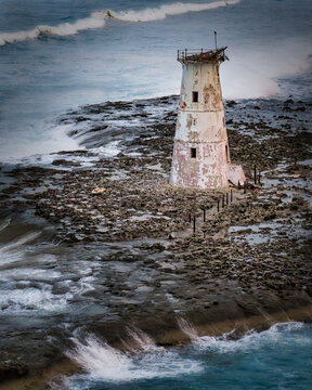 Nassau Harbor Light 1