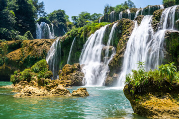 Ban Gioc-Detian Falls in Cao Bang Province © Emad Aljumah