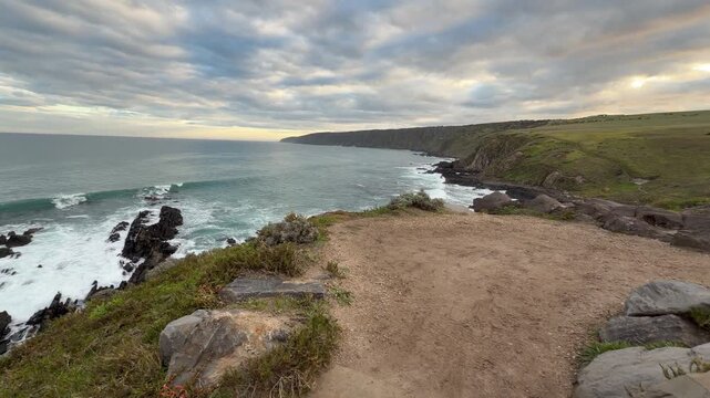 Australian landscape scenic tilting up to the views around Kings Head in South Australia in 4k video footage