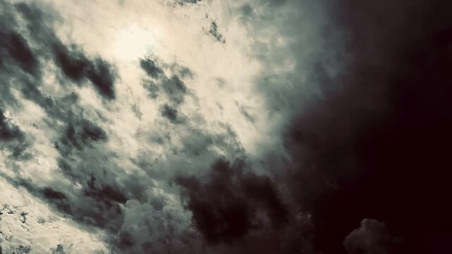 雲のタイムラプス」の写真素材 | 443,721件の無料イラスト画像 | Adobe
