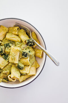 creamy zucchini rigatoni pasta with vegetables for a healthy vegetarian meal