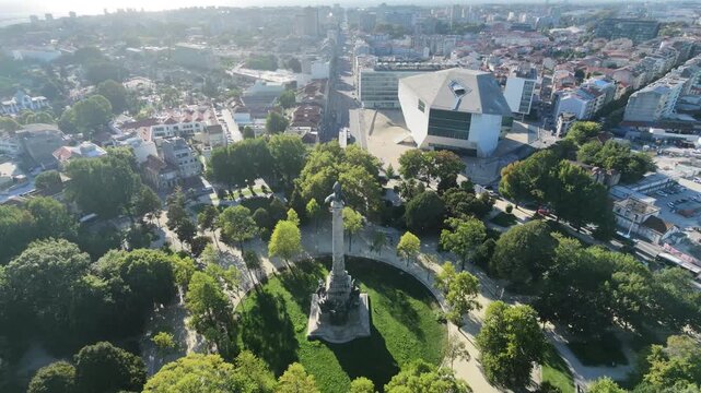Avenida da Boavista Porto rotunda e casa da m&uacute;sica vista aerea drone
