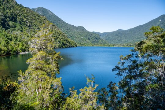 Lake Laguna Chaiquenes between wooded mountains, Patagonia Verde, Parque Nacional Alerce Andino, Ruta de los Parques, Llanquihue, Los Lagos, Chile
