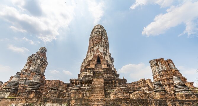 Ruins of Buddhist temple Tha Wa Su Kri, Ayutthaya, Chang Wat Phra Nakhon Si Ayutthaya, Thailand