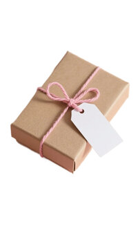 [Transparent Background PNG]Brown gift box tied with pink string and a blank tag