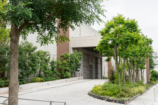 Entrance of a luxury low-rise apartment with a vehicle rotary