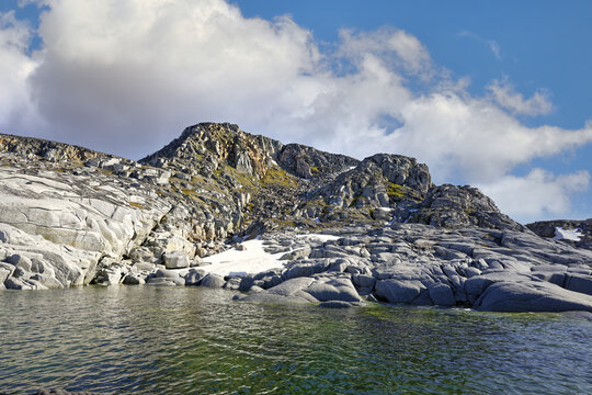 Foyn&oslash;ya Island, Rock Formation, Svalbard archipelago, Norway