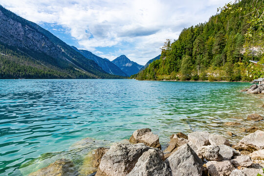 Ausblick auf den Plansee bei Reutte, &Ouml;sterreich