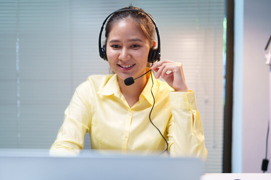 Friendly Call Center Assistant Providing Customer Support