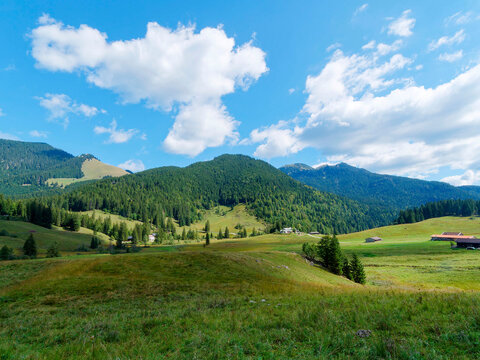 Ski and hiking area. Rosskopf trail northeast of Spitzingsee. Untere Firstalm, Suttenstein and Valeppalpe at the foot of the Schwarzenkopf and Rosskopf