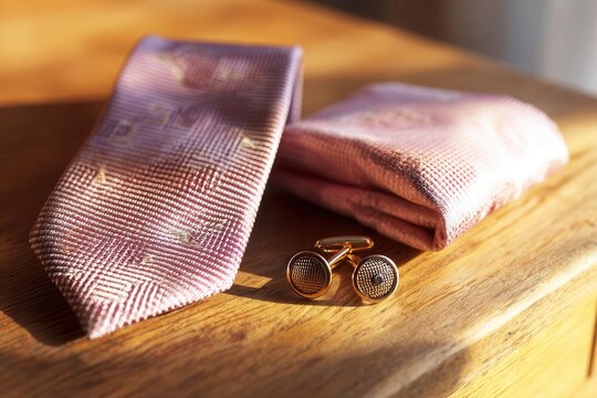 Elegant Mens Accessories Tie, Pocket Square, Cufflinks