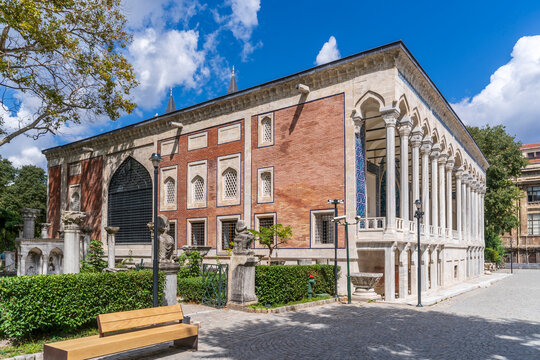 The Tiled Kiosk Museum exterior view in Istanbul