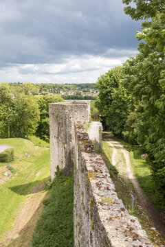 Provins
