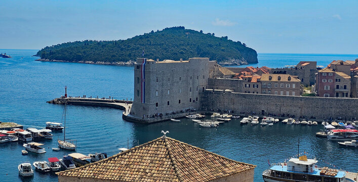 Wonderful photos of Dubrovnik, Croatia, featuring the sea, the castle, and the &ldquo;Game of Thrones&rdquo; filming location, all captured in absolutely beautiful weather.