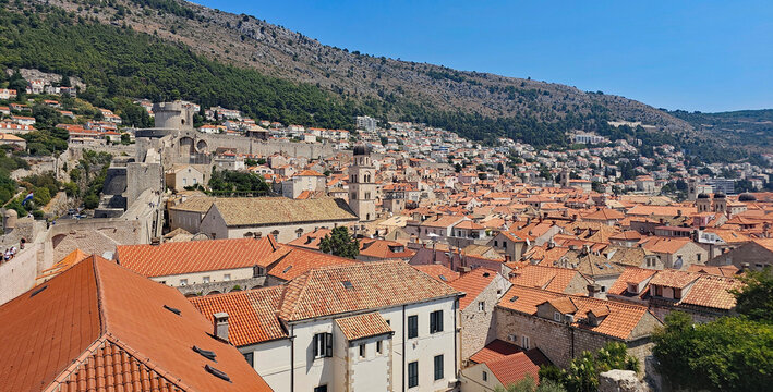 Wonderful photos of Dubrovnik, Croatia, featuring the sea, the castle, and the &ldquo;Game of Thrones&rdquo; filming location, all captured in absolutely beautiful weather.