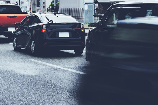 並ぶ車の風景