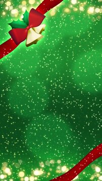 クリスマスの金色のベルのアニメーション【縦型】【ループ】【緑色の背景】
