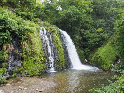 山形県の銀山温泉の瀧
