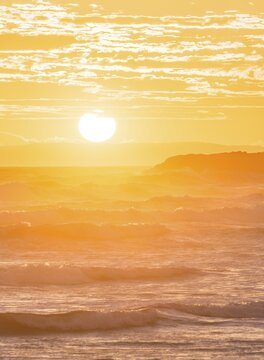 Sunset over the sea, Sandfly Bay, Dunedin, Otago Peninsula, Southland, New Zealand