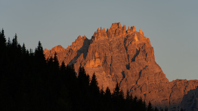 Rotes Alpengl&uuml;hen in den Dolomiten (Dreischusterspitze)